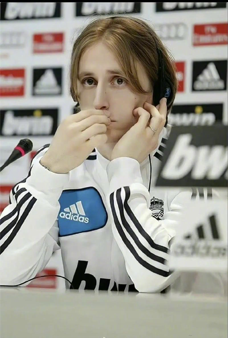 篮球火箭球队连续两场取胜