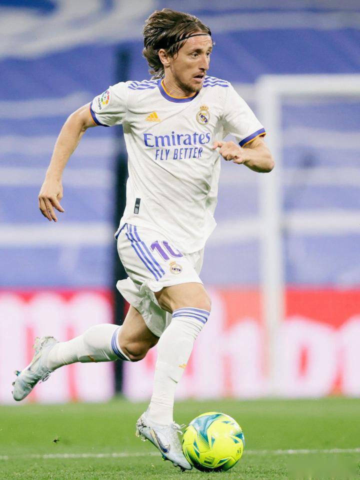 CJ 2025 ｜ 联姻英特尔、三星等四巨头 完美电竞“朋友圈”扩容，顾黎明：电竞产业已不再是孤军奋战