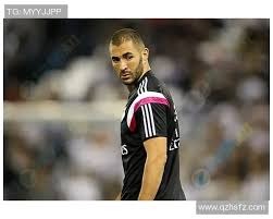 小弗拉迪米尔·格雷罗在 2021 年击出 48 轰，打破 22 岁以下单季本垒打纪录